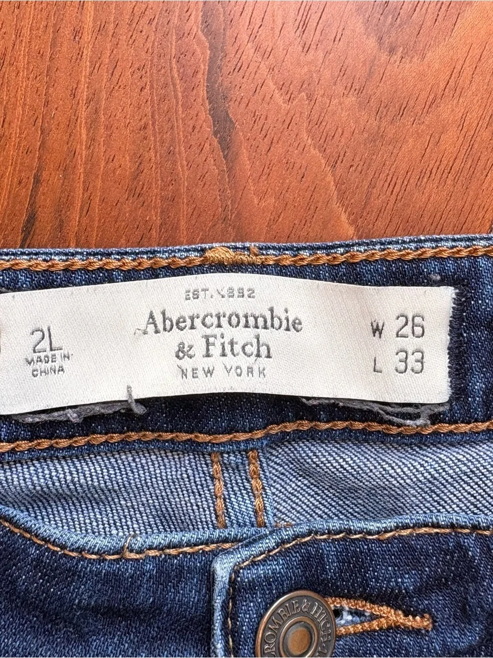 Abercrombie & Fitch Women's Super Skinny Jeans - Distressed 2L 26W 33L Dark Blue - Picture 3 of 9